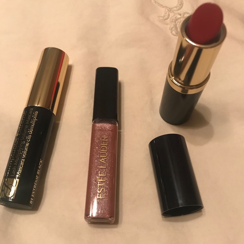 Estee Lauder makeup & 2 makeup bags - Picture 2 of 9